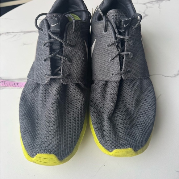 Nike Men’s 14 Roshe Run One Cyber Grey Anthracite Wolf Volt Neon Air Max 95 1 - Picture 4 of 9